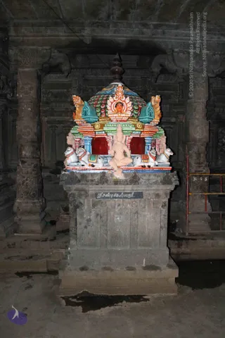 2-Swamiji_s Temple Visit_Photo_1049_IMG_9509_CMP_WM