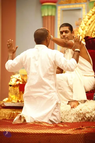 4-IA Evening Darshan_Photo_1035__MG_4075_CMP_WM