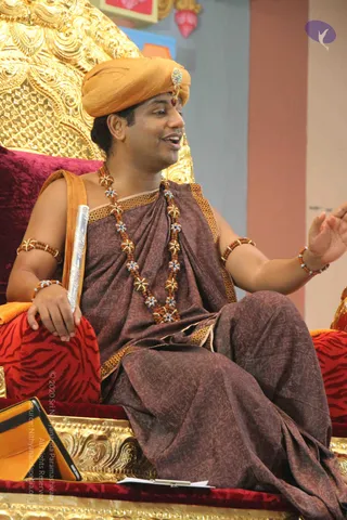 NITHYA-SATSANG_Photo_1007_IMG_9815_CMP_WM