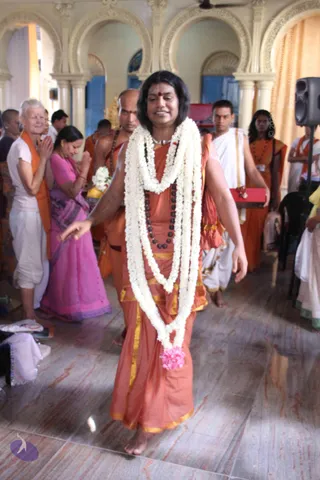 3-SarvaDarshan_Photo_1007_IMG_0454_CMP_WM