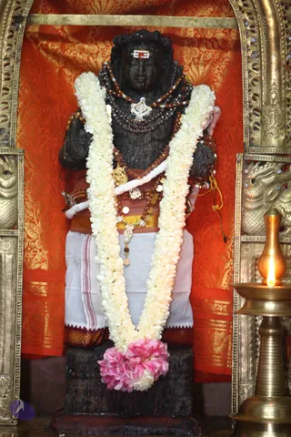 01-Temple_Photo_1000_IMG_0127_CMP_WM