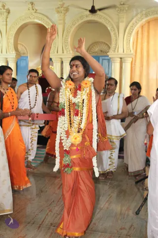 04-Sarva-Darshan_Photo_1003_IMG_0579_CMP_WM