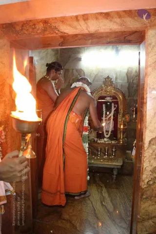 04-Thondaimandalam-Aadheenam-visits-Madurai-Adheenam_Photo_1013_IMG_1426_CMP_WM