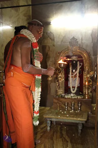 04-Thondaimandalam-Aadheenam-visits-Madurai-Adheenam_Photo_1014_IMG_1428_CMP_WM