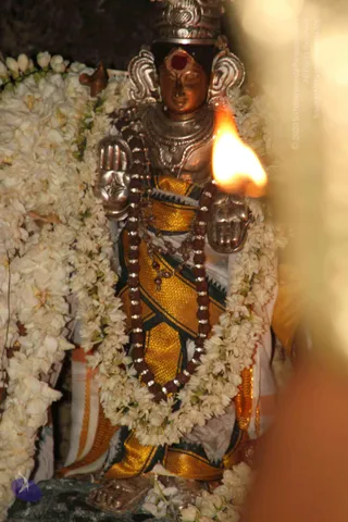 01-Kanchanoor-Temple-Visit_Photo_1003_IMG_2018_CMP_WM