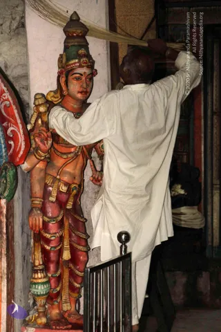 01-Kanchanoor-Temple-Visit-By-Swamiji_Photo_1008_IMG_2151_CMP_WM
