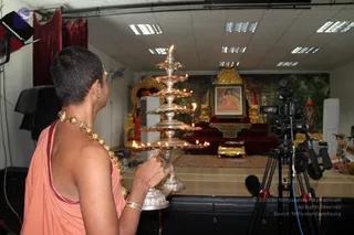 1-Morning-Satsang_Photo_1015_IMG_9900_CMP_WM