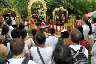 2-Ashram-Tour_Photo_1000_IMG_0044_CMP_WM