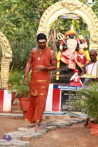 1-Morning-Satsang1_Photo_1011_IMG_0723_CMP_WM