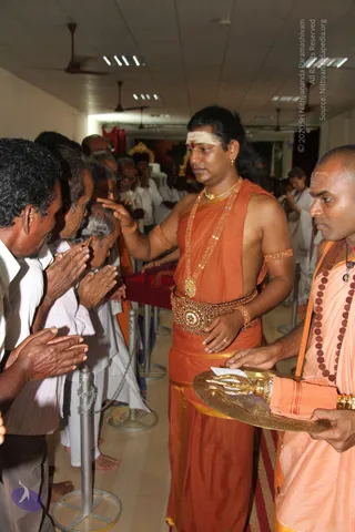 1-Morning-Satsang_Photo_1022_IMG_5546_CMP_WM