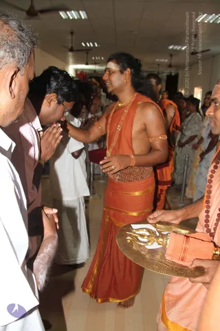 1-Morning-Satsang_Photo_1023_IMG_5547_CMP_WM
