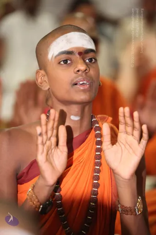 2-Pada-Puja_Photo_1028_IMG_1420_CMP_WM