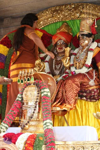3-Dhwajarohanam_Photo_1019_IMG_5055_CMP_WM(1)