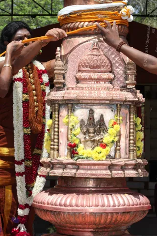 3-Dhwajarohanam_Photo_1159_IMG_5296_CMP_WM