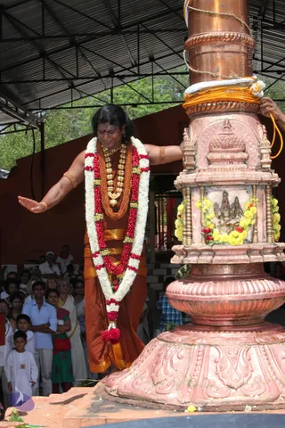 3-Dhwajarohanam_Photo_1177_IMG_5305_CMP_WM