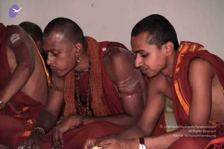 4-Swamiji-Lunch-With-Aadheenavasis_Photo_1006_IMG_3512_CMP_WM
