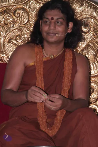 4-Swamiji-Lunch-With-Aadheenavasis_Photo_1017_IMG_3557_CMP_WM