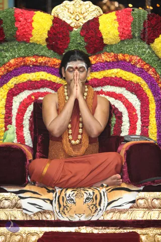 00--TempleTour-MM-DTA-SarvaDarshan-6.45AM-9.20AM_Photo_1047_IMG_6618_CMP_WM