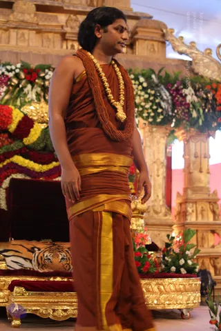 02-Satsang_Photo_1034_IMG_7225_CMP_WM