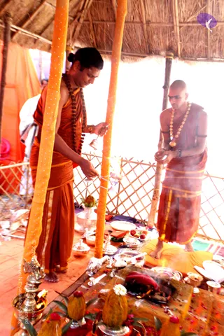 1-Nithya-Satsang_Photo_1025_IMG_3744_CMP_WM