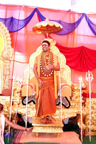 2-Afternoon-Public-Darshan-Annadan-Chandraswami-Visit_Photo_1005_IMG_4880_CMP_WM