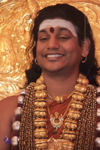Morning-Satsang-and-Pada-Puja_Photo_1064_IMG_5307_CMP_WM
