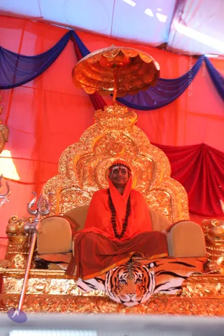 2-Morning-Satsang_Photo_1000_IMG_5394_CMP_WM