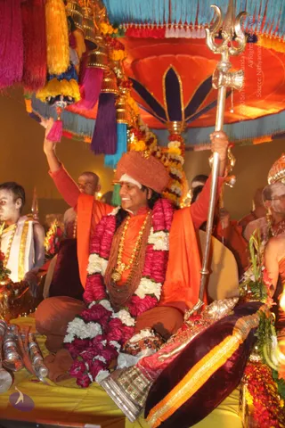 4-Procession-to-Shahi-Snan_Photo_1030_IMG_5805_CMP_WM