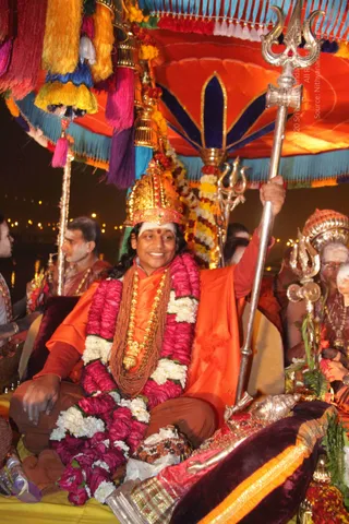 4-Procession-to-Shahi-Snan_Photo_1048_IMG_5907_CMP_WM