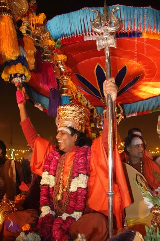 4-Procession-to-Shahi-Snan_Photo_1060_IMG_6100_CMP_WM