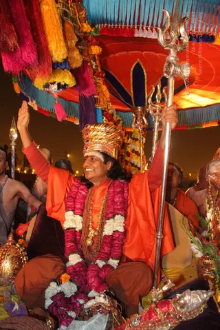 4-Procession-to-Shahi-Snan_Photo_1065_IMG_6128_CMP_WM