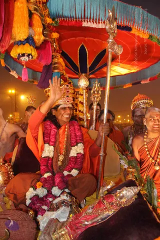4-Procession-to-Shahi-Snan_Photo_1069_IMG_6165_CMP_WM
