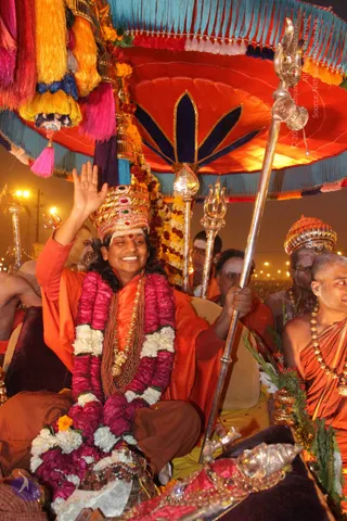 4-Procession-to-Shahi-Snan_Photo_1071_IMG_6167_CMP_WM
