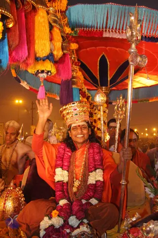 4-Procession-to-Shahi-Snan_Photo_1073_IMG_6169_CMP_WM