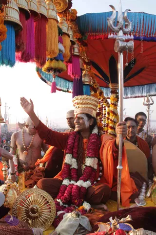 5-Procession-after-Shahi-Snan_Photo_1011_IMG_6338_CMP_WM