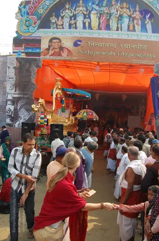 Aacharya-Mahamandaleshwar-Of-Maha-Nirvani-Akhada-visit_Photo_1001_DSC_0015_CMP_WM