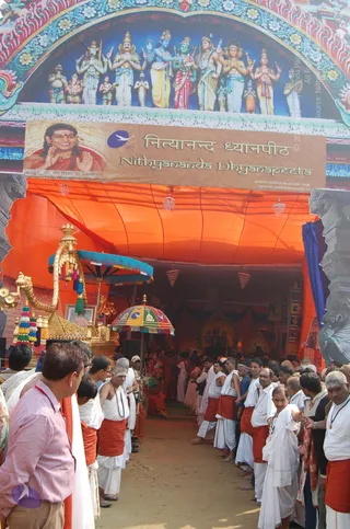 Aacharya-Mahamandaleshwar-Of-Maha-Nirvani-Akhada-visit_Photo_1004_DSC_0030_CMP_WM