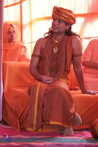 Aacharya-Mahamandaleshwar-Of-Maha-Nirvani-Akhada-visit_Photo_1028_IMG_7005_CMP_WM
