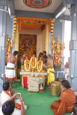 Kumbh-Mela_Photo_1084_IMG_1170_CMP_WM