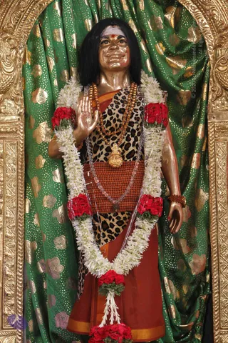 01-TEMPLE_Photo_1017_IMG_4629_CMP_WM