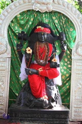 3-Temple_Photo_1001_IMG_8476_CMP_WM