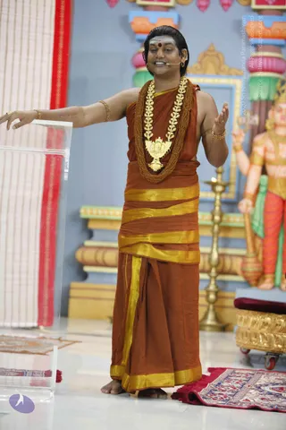 5-NithyaSatsang_Photo_1010__MG_8513_CMP_WM