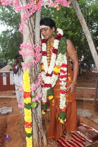 JAYANTI-BRAHMOTSAVAM-2013_Photo_1015_IMG_0536_CMP_WM