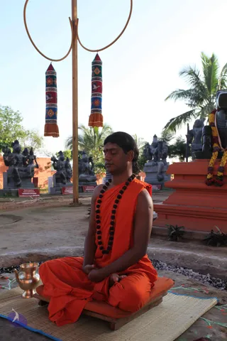 2-SATSANG_Photo_1016_IMG_8824_CMP_WM