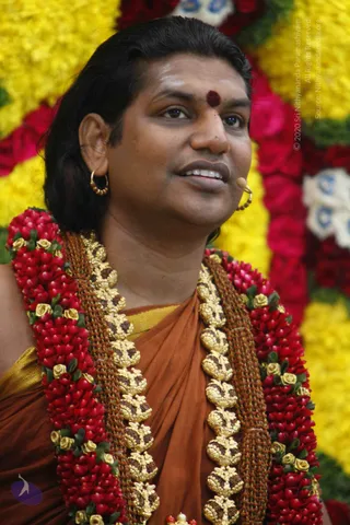 Nithya-Satsang_Photo_1009__MG_9989_CMP_WM