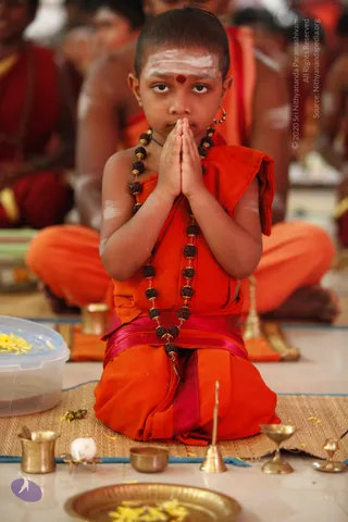 03-Nithya-Satsang_Photo_1000__MG_6731_CMP_WM