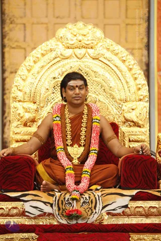 03-Nithya-Satsang_Photo_1005__MG_6777_CMP_WM