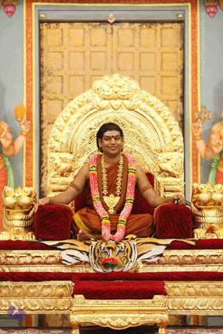 03-Nithya-Satsang_Photo_1006__MG_6778_CMP_WM