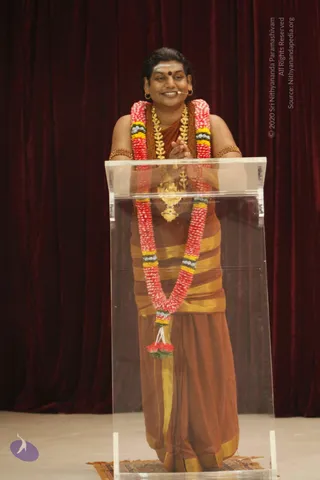 03-Nithya-Satsang_Photo_1016__MG_6819_CMP_WM