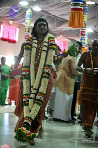 06-Sarva-Darshan_Photo_1003_IMG_2290_CMP_WM